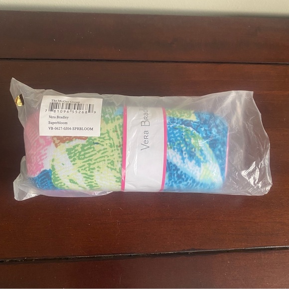 Vera Bradley Eye Glasses Case Clam Shell Fabric Lining NWOT - Picture 3 of 3